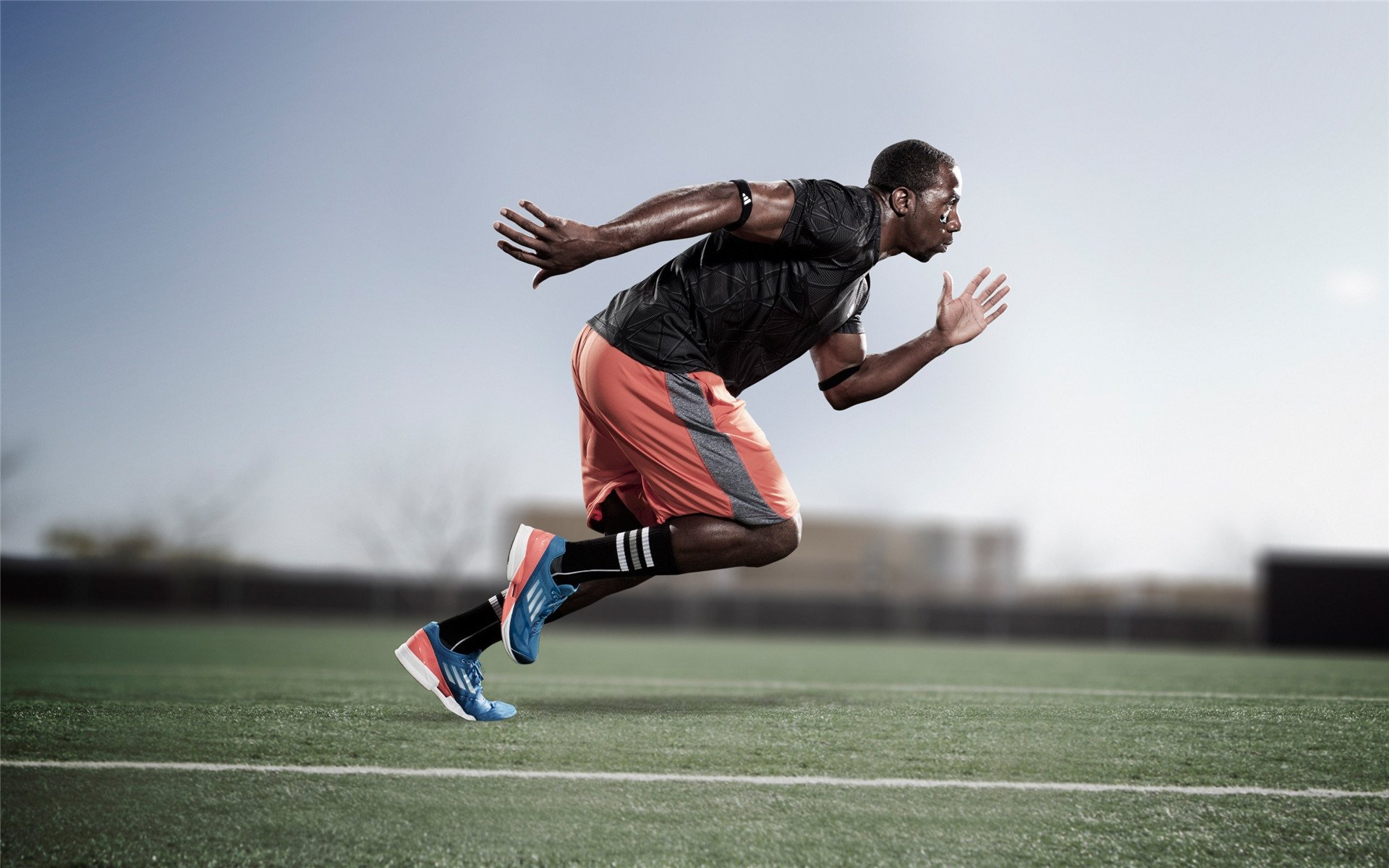 爱游戏(ayx)中国体育国际-世锦赛四强战激情夜！苏炳添里突外投，AC米兰险胜川崎前锋  第1张